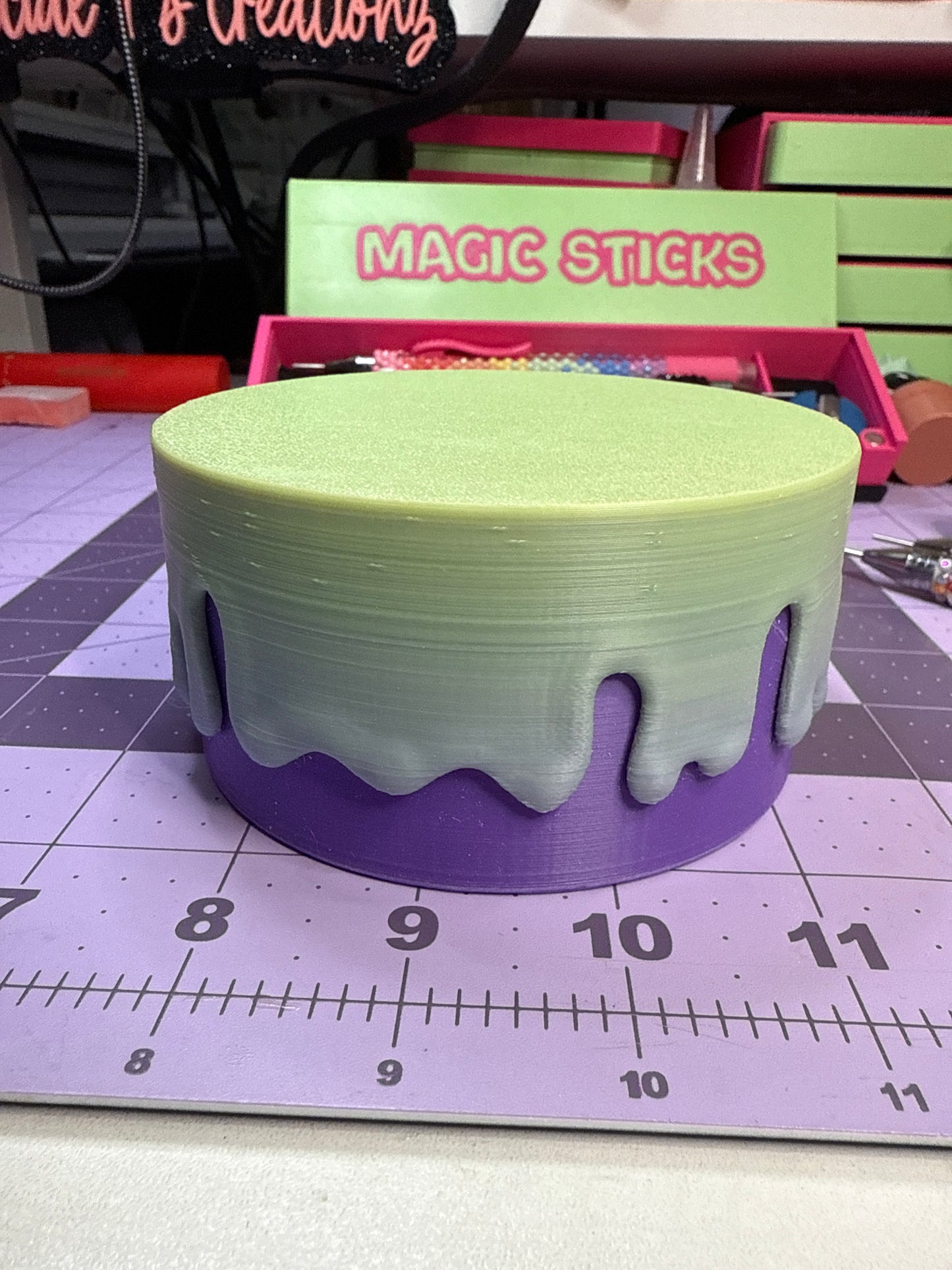 3D Printed - Drippy Container